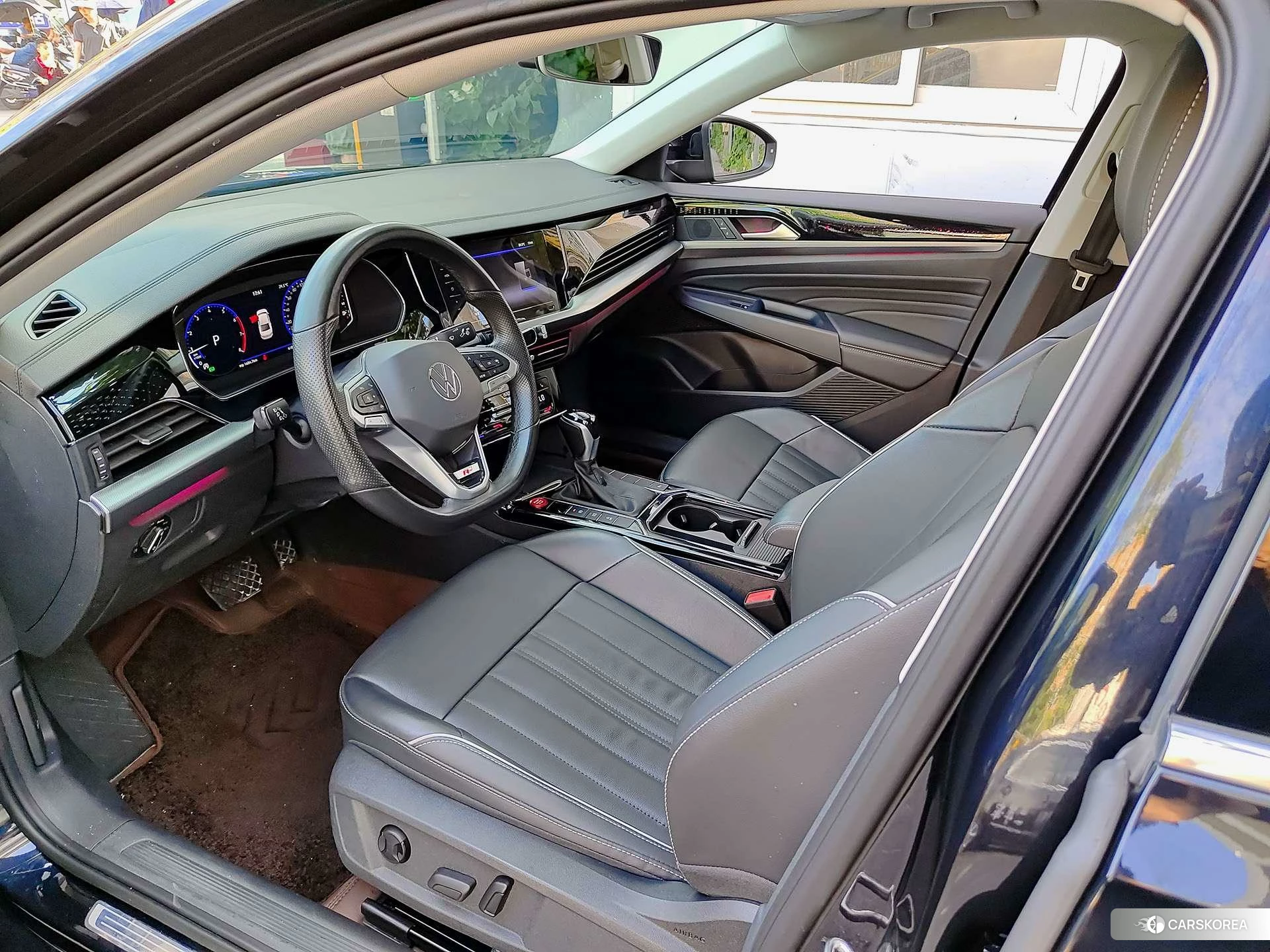 Volkswagen Passat id 4441131 из Китая 10