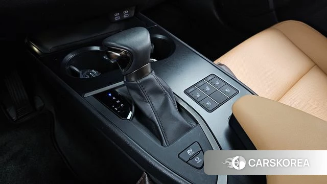 Lexus UX250h id 4636097 из Кореи 31