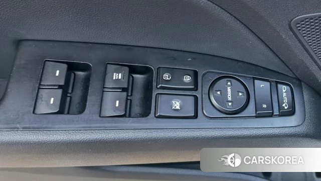 Hyundai Avante AD id 4610562 из Кореи 17