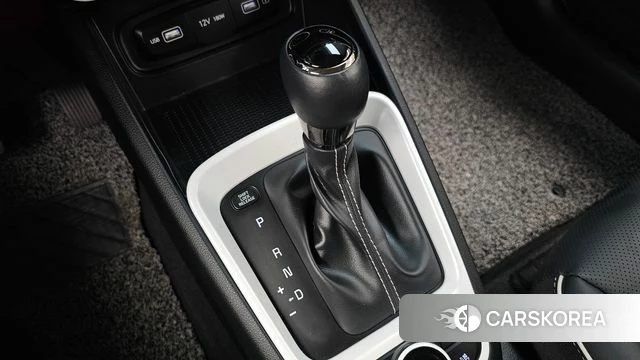 Hyundai Venue id 4676353 из Кореи 19