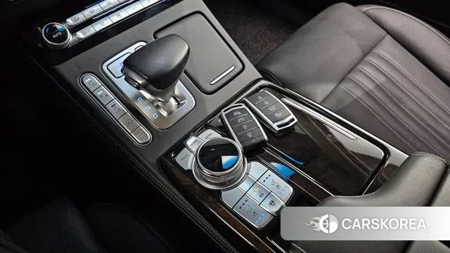 Genesis G90 id 3396732 из Кореи 19