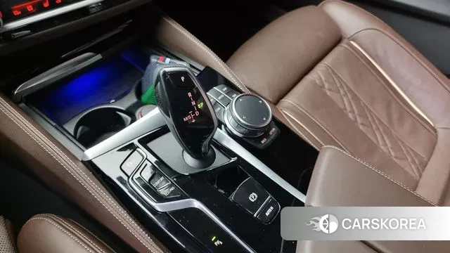 BMW 5 Series (G30) id 3300688 из Кореи 19