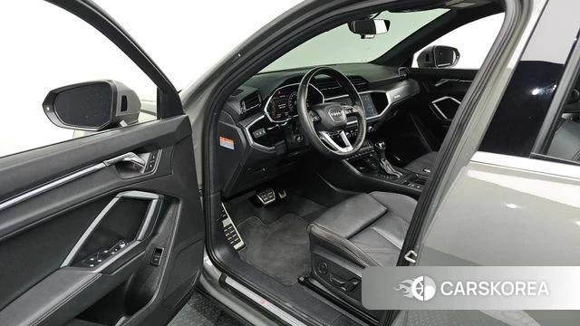 Audi Q3 (F3) id 4937031 из Кореи 31