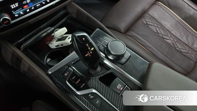 BMW 5 Series (G30) id 3917199 из Кореи 19