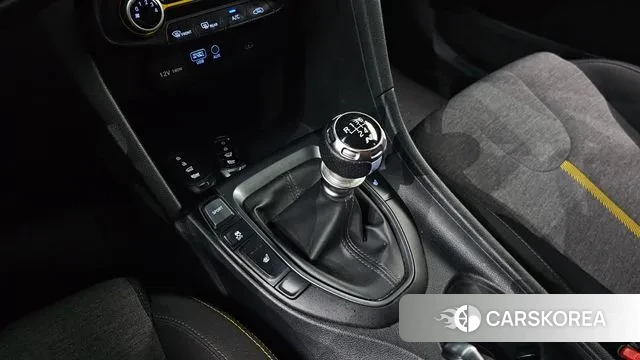 Hyundai Veloster (JS) id 2922931 из Кореи 19