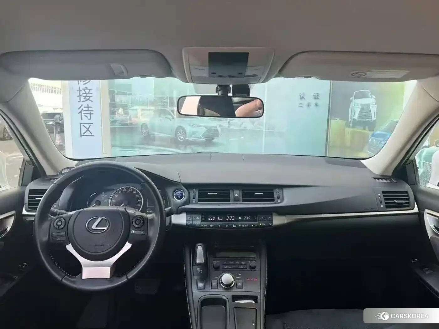 Lexus CT id 4515302 из Китая 9