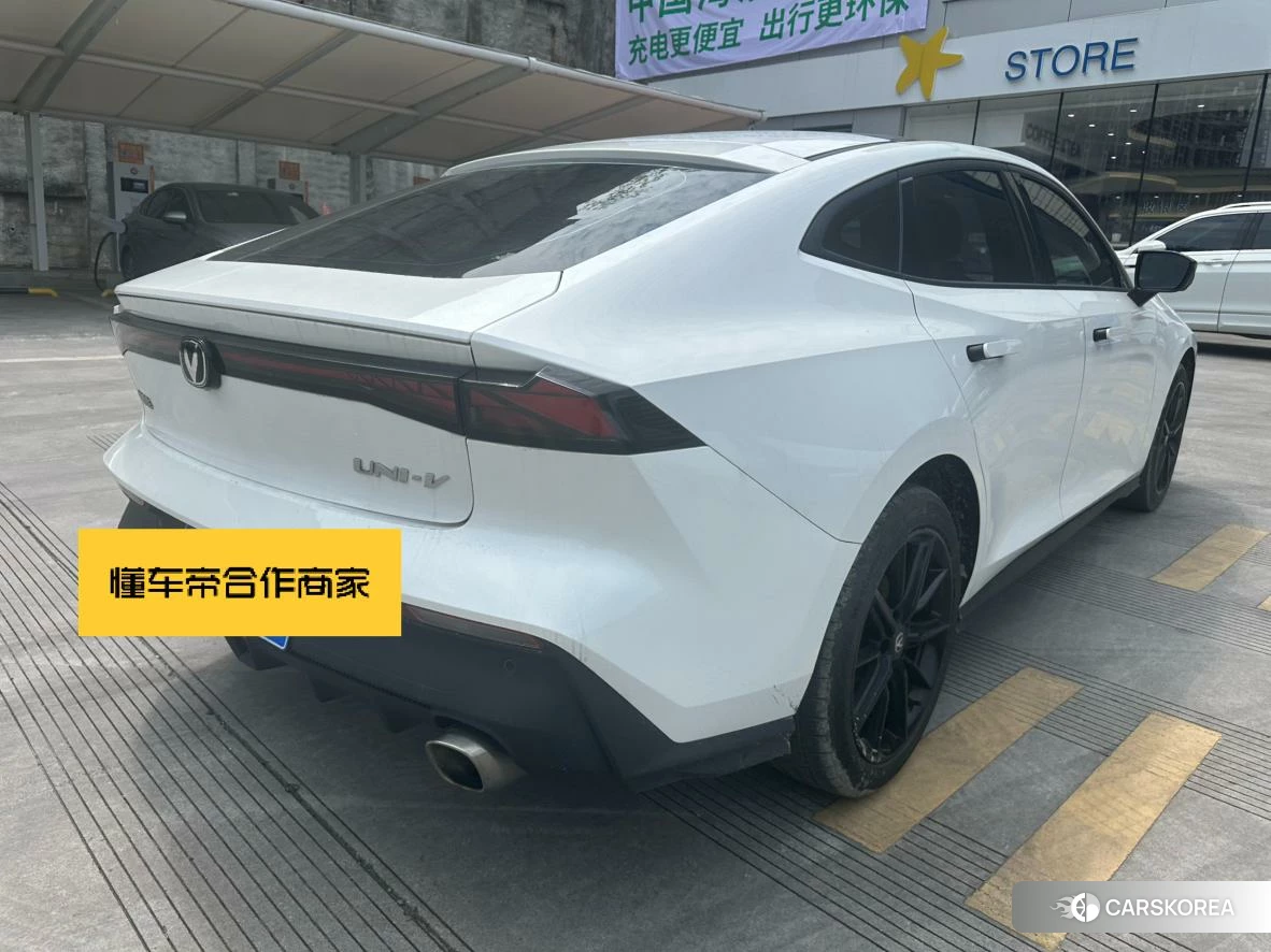 Chang'an UNI-V id 4504694 из Китая 9