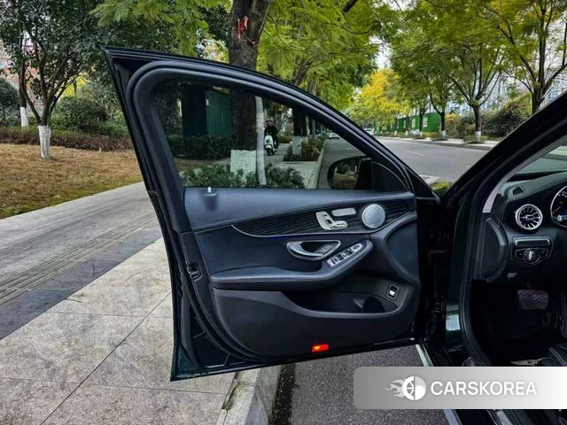 Mercedes-Benz Class C id 3896176 из Китая 22
