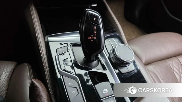 BMW 5 Series (G30) id 4574225 из Кореи 19