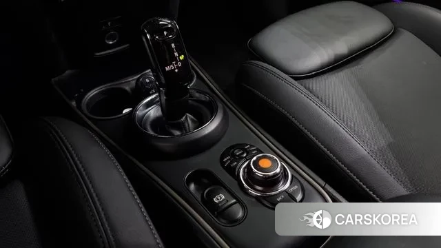 Mini Cooper D Countryman id 2960782 из Кореи 19