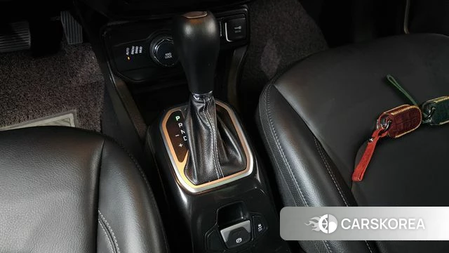 Jeep Renegade id 4396210 из Кореи 38