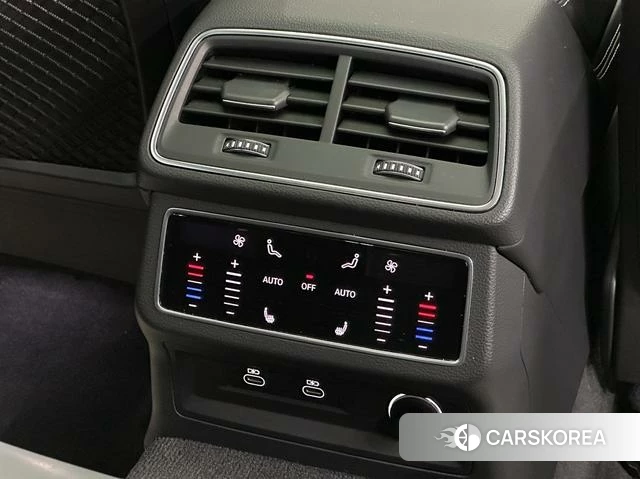Audi A6L id 4271960 из Китая 17