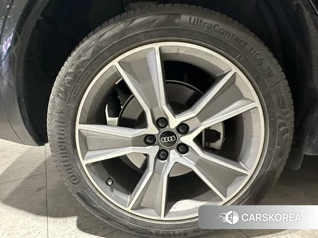 Audi Q5L id 4333909 из Китая 18