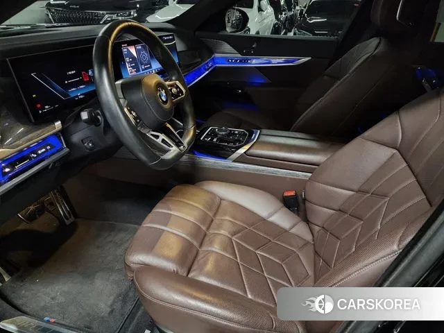 BMW 7 Series (G70) id 3776842 из Кореи 19