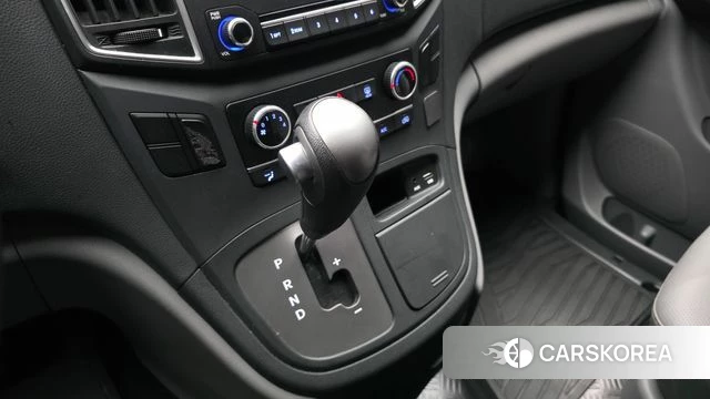 Hyundai The New Grand Starex id 3954978 из Кореи 19