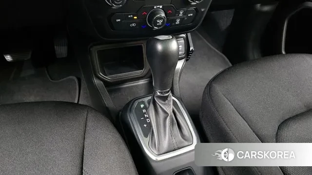 Jeep Renegade id 3191829 из Кореи 19