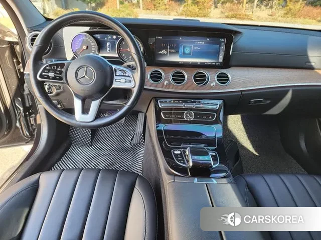 Mercedes-Benz E-Class W213 id 3601699 из Кореи 19