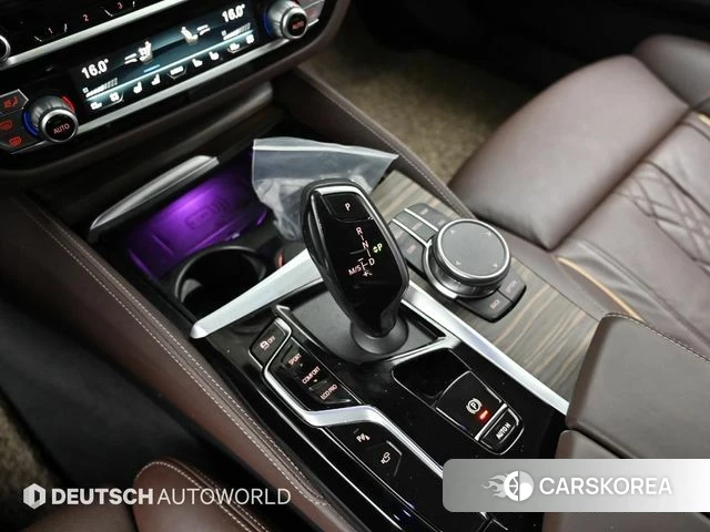 BMW 5 Series (G30) id 3799181 из Кореи 19