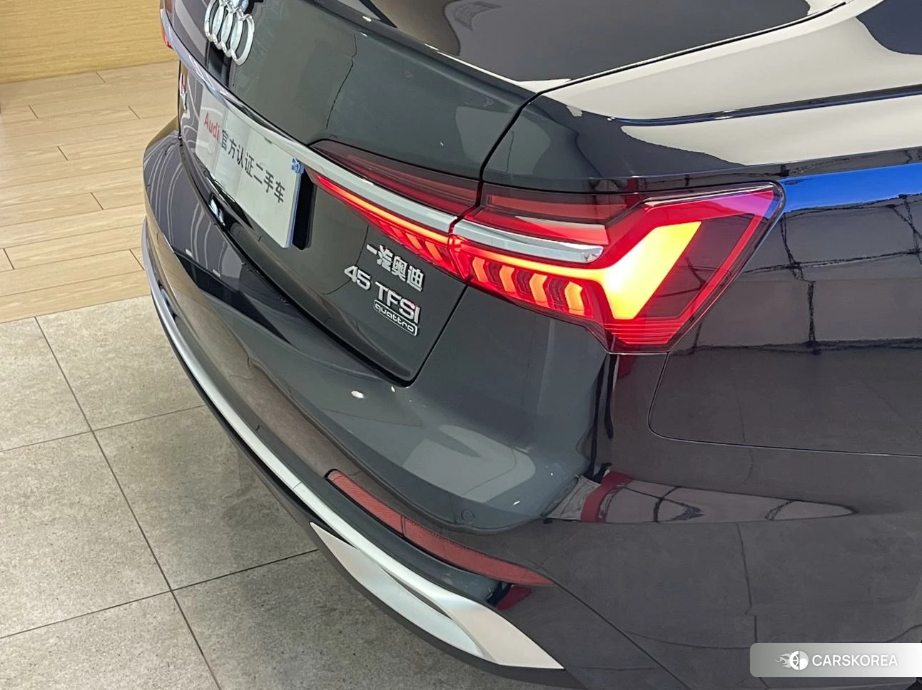 Audi A6L id 4492915 из Китая 15
