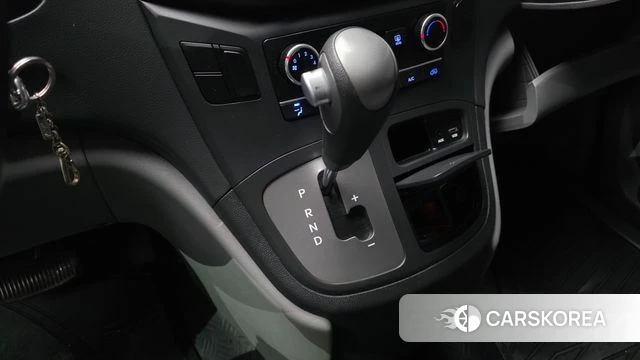 Hyundai The New Grand Starex id 3955477 из Кореи 19