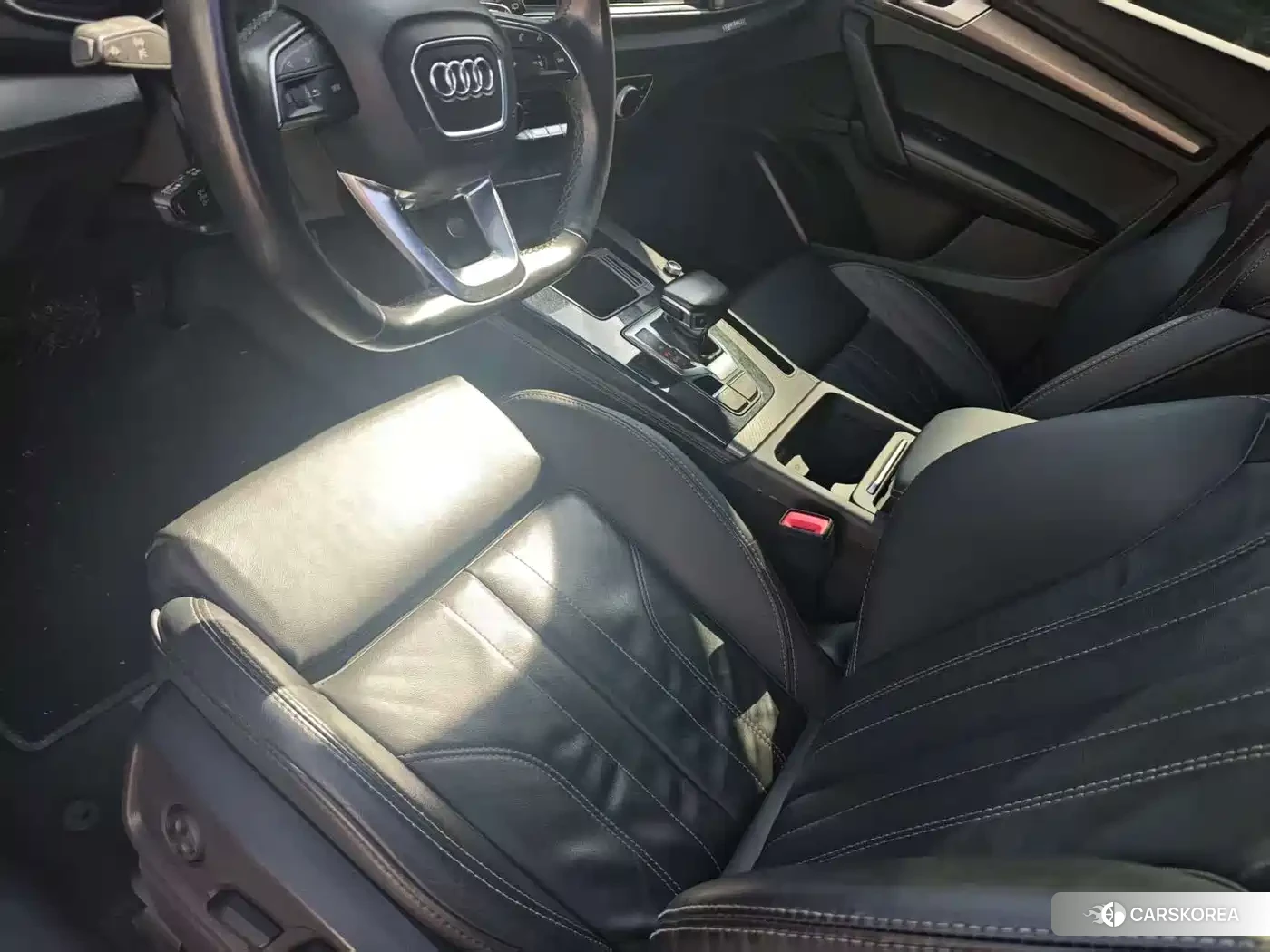 Audi Q5L id 4680513 из Китая 9