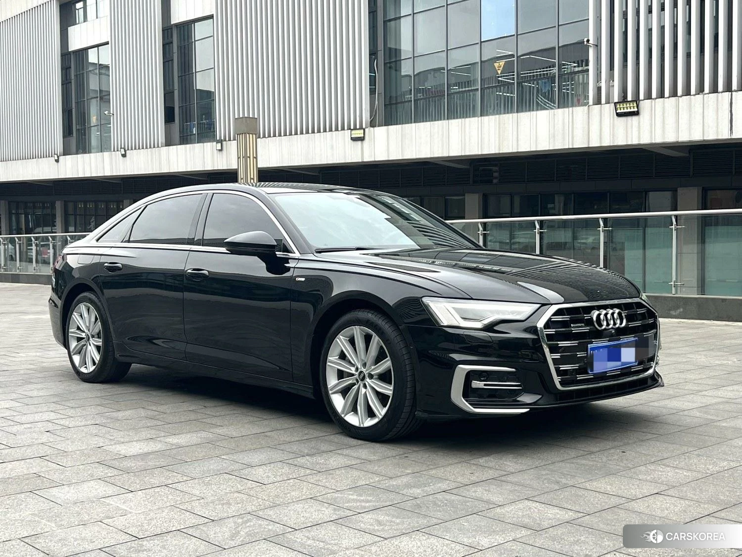 Audi A6L id 4498622 из Китая 8