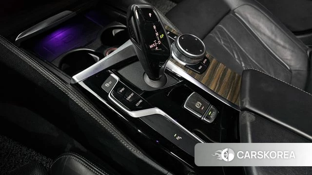 BMW 5 Series (G30) id 4196782 из Кореи 19