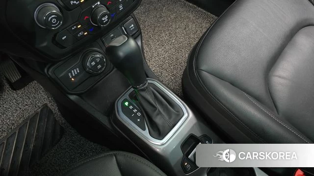 Jeep Renegade id 4770541 из Кореи 33