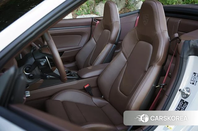Porsche 911(992) id 4871263 из Кореи 14