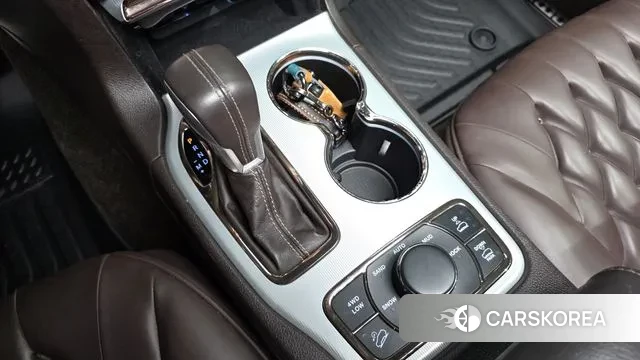 Jeep Grand Cherokee id 3677462 из Кореи 19