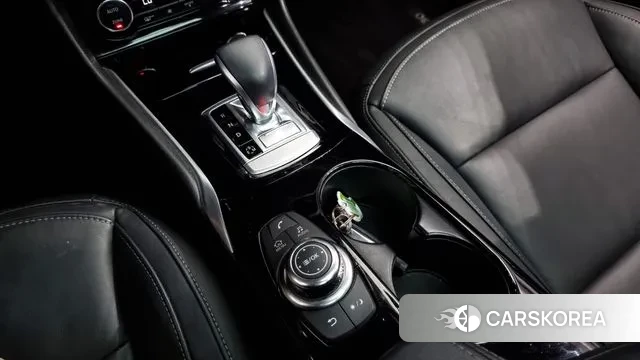 Infiniti Q30 id 3004594 из Кореи 19