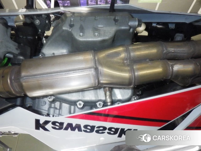 Kawasaki ZX-6R NINJA ABS id 4365390 из Японии 9