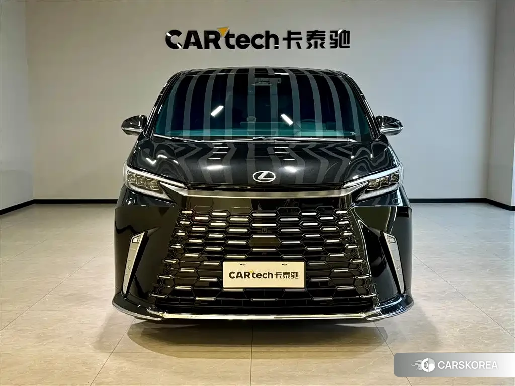 Lexus LM id 4600515 из Китая 26