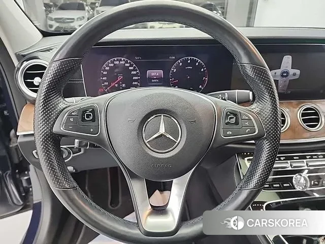 Mercedes-Benz E-Class W213 id 3485065 из Кореи 17