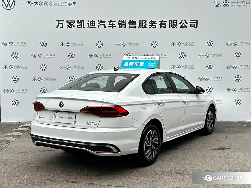 Volkswagen Bora id 4570738 из Китая 33