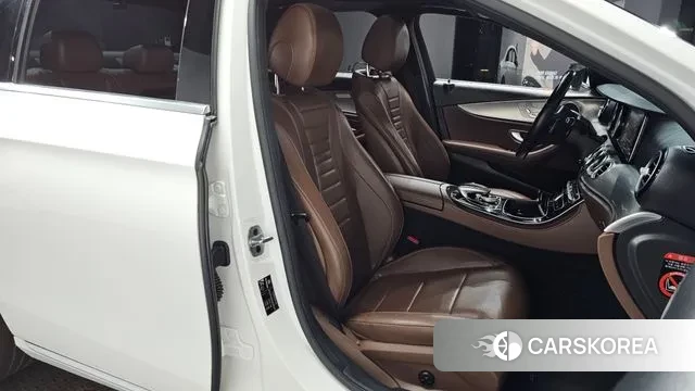 Mercedes-Benz E-Class W213 id 3479904 из Кореи 19