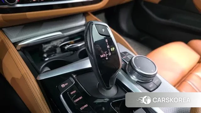 BMW 5 Series (G30) id 3677710 из Кореи 19