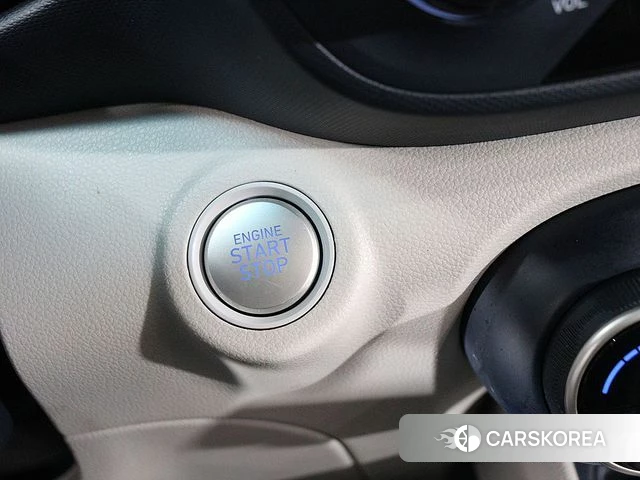 Hyundai Venue id 3911389 из Кореи 19