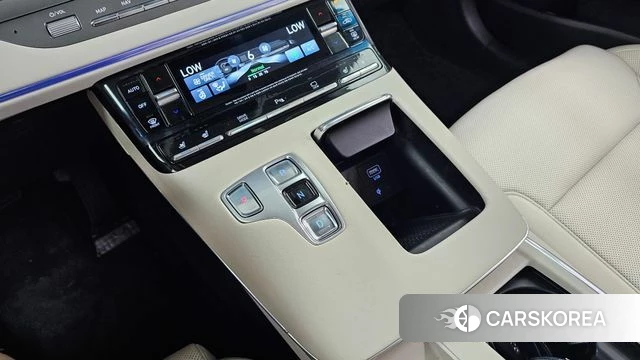 Hyundai The New Grandeur IG Hybrid id 4401754 из Кореи 32