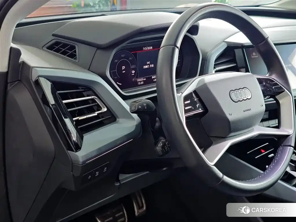 Audi Q5 e-tron id 4546530 из Китая 28