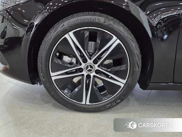 Mercedes-Benz A-Class W177 id 4200782 из Кореи 17