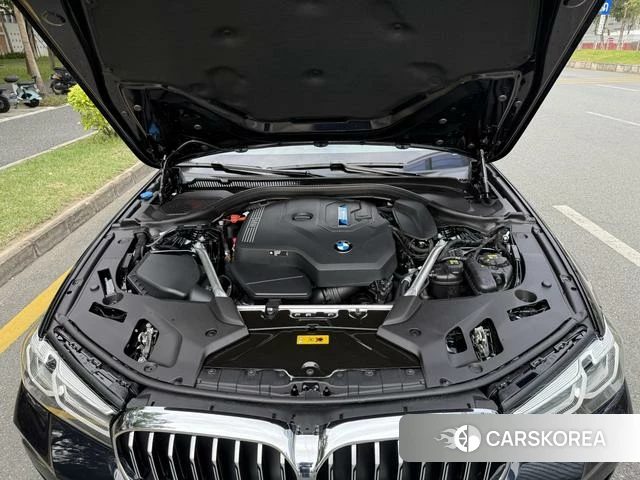 BMW 5 series PHEV id 4277257 из Китая 20