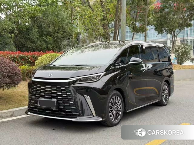 Lexus LM id 4321102 из Китая 9