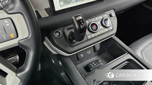 Land Rover Defender (L663) id 4187054 из Кореи 30