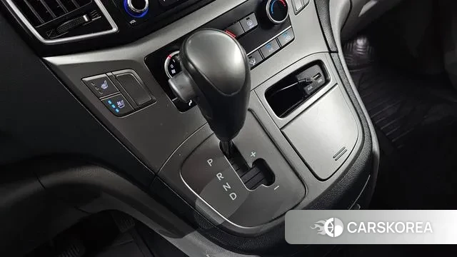 Hyundai The New Grand Starex id 3329670 из Кореи 19