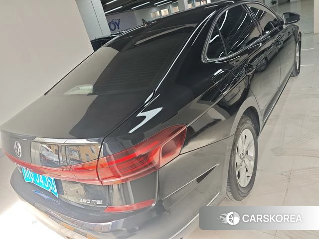Volkswagen Passat id 3908021 из Китая 9