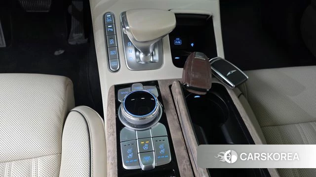 Genesis G90 id 4688769 из Кореи 36