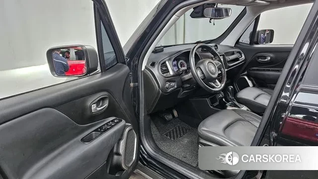 Jeep Renegade id 3630661 из Кореи 19