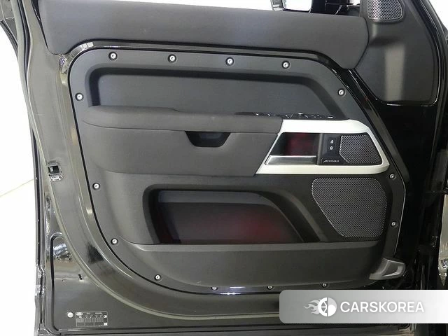 Land Rover Defender (L663) id 4768854 из Кореи 19