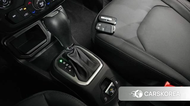 Jeep Renegade id 4623559 из Кореи 30